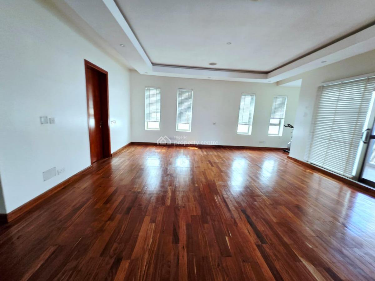 Well Maintained 4 Bedroom Office Space Duplex, Lekki Phase 1, Lekki, Lagos, Office Space for Rent