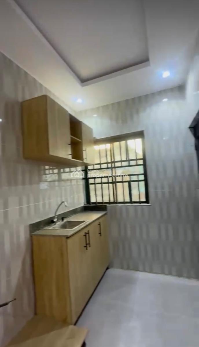 Newly Built 2bedroom Flat Off Ijesha Rd, Surulere, Ijesha, Surulere, Lagos, Flat / Apartment for Rent