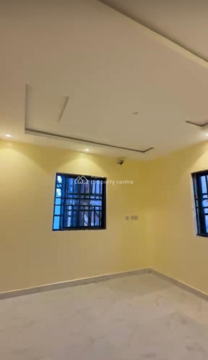 Newly Built 2bedroom Flat Off Ijesha Rd, Surulere, Ijesha, Surulere, Lagos, Flat / Apartment for Rent