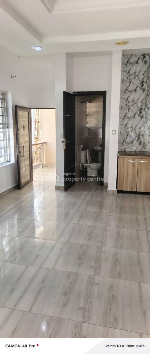 Standard Room Self Con Upstairs, at Orchid Road, Lekki, Lagos, Self Contain (single Rooms) for Rent
