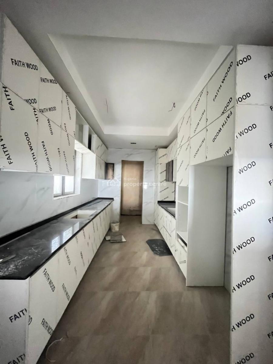 4 Bedroom Detached House with 2 Bq, Lekki Phase 1, Lekki, Lagos, Detached Duplex for Sale