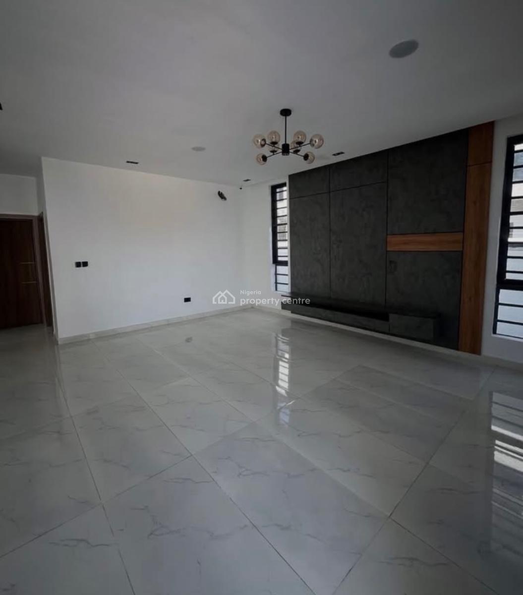 5 Bedrooms Detached House with Bq, Ikota, Lekki, Lagos, Detached Duplex for Sale