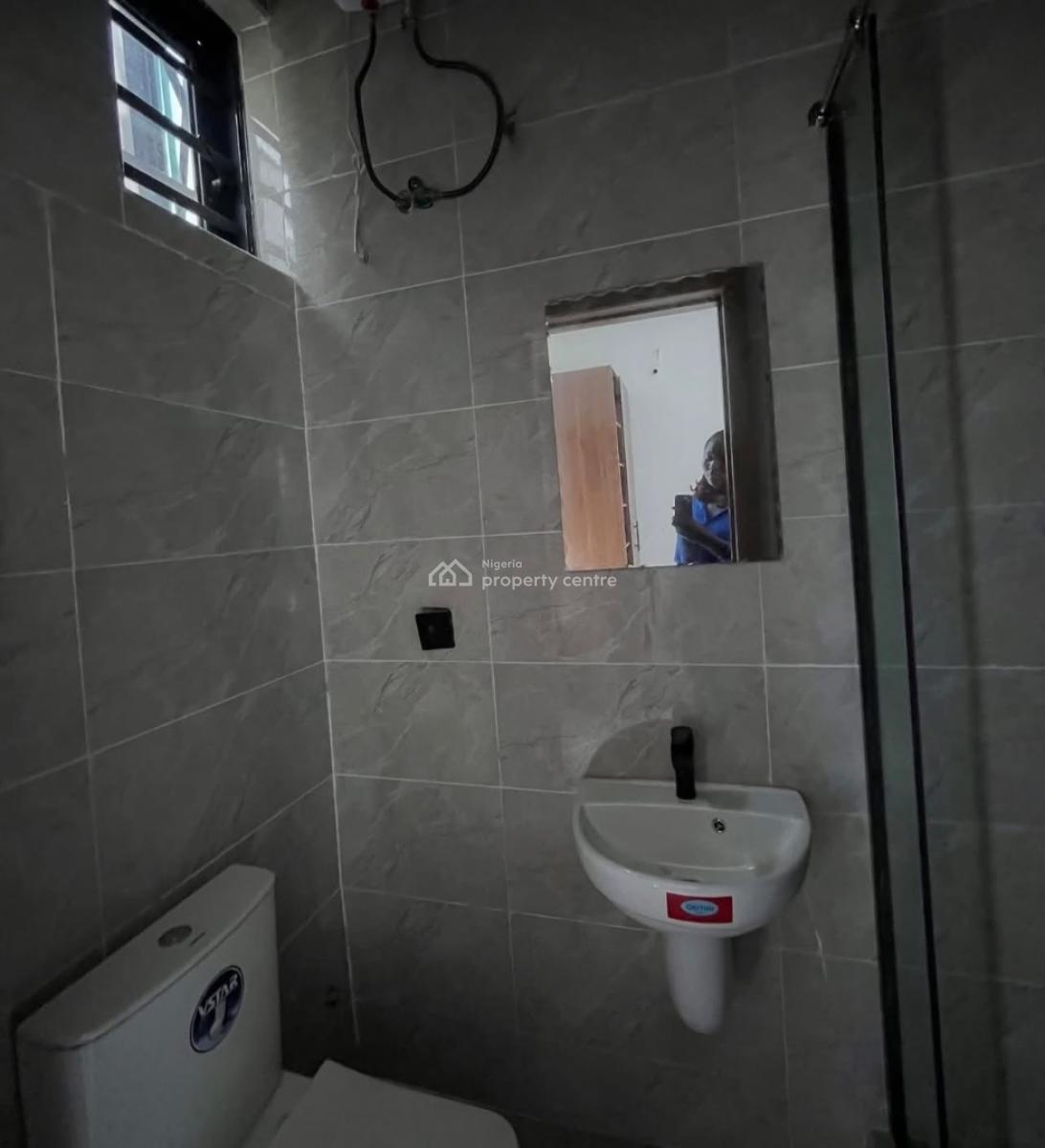 5 Bedrooms Detached House with Bq, Ikota, Lekki, Lagos, Detached Duplex for Sale