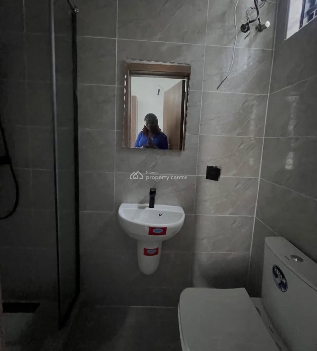 5 Bedrooms Detached House with Bq, Ikota, Lekki, Lagos, Detached Duplex for Sale