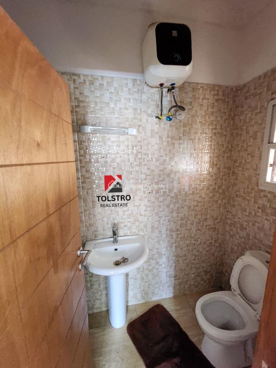 Well Maintained 3 Bedroom Ensuite Service Apartment, Ikate, Lekki, Lagos, Flat / Apartment for Rent