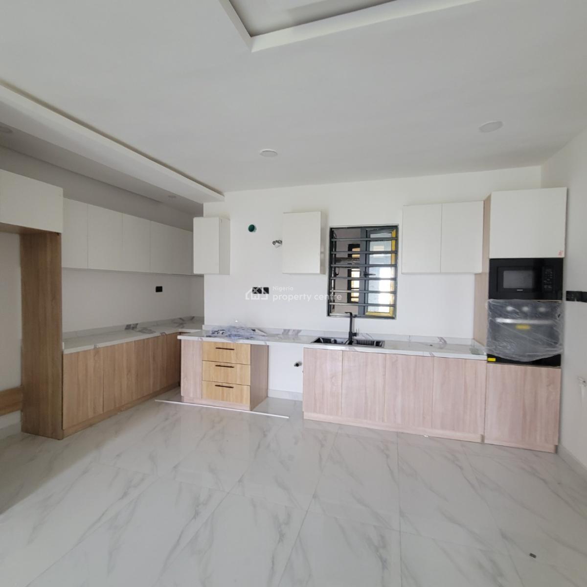 Gorgeous 3 Bedroom Apartment with a Pool, Gym, Levator and Bq, Ikate, Lekki, Lagos, Flat / Apartment for Sale