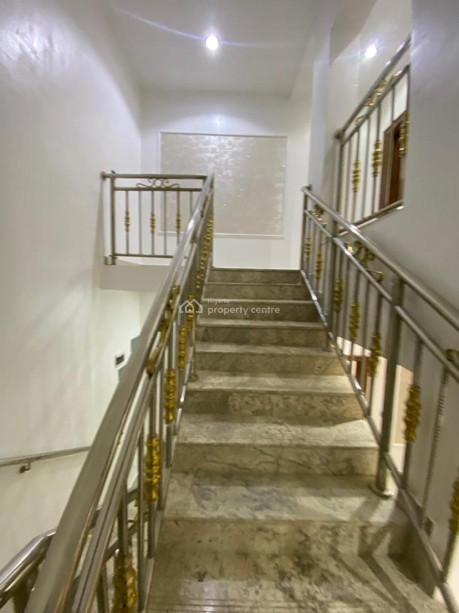 Generously Finished Smart 4 Bedrooms Terrace Duplex with a Bq., Guzape District, Abuja, Terraced Duplex for Rent
