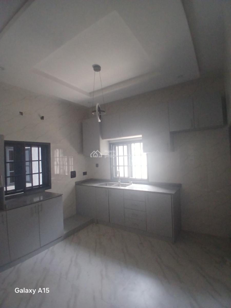 Well Finished 4 Bedrooms Terrace Duplex with a Bq, Mabushi, Abuja, Terraced Duplex for Rent