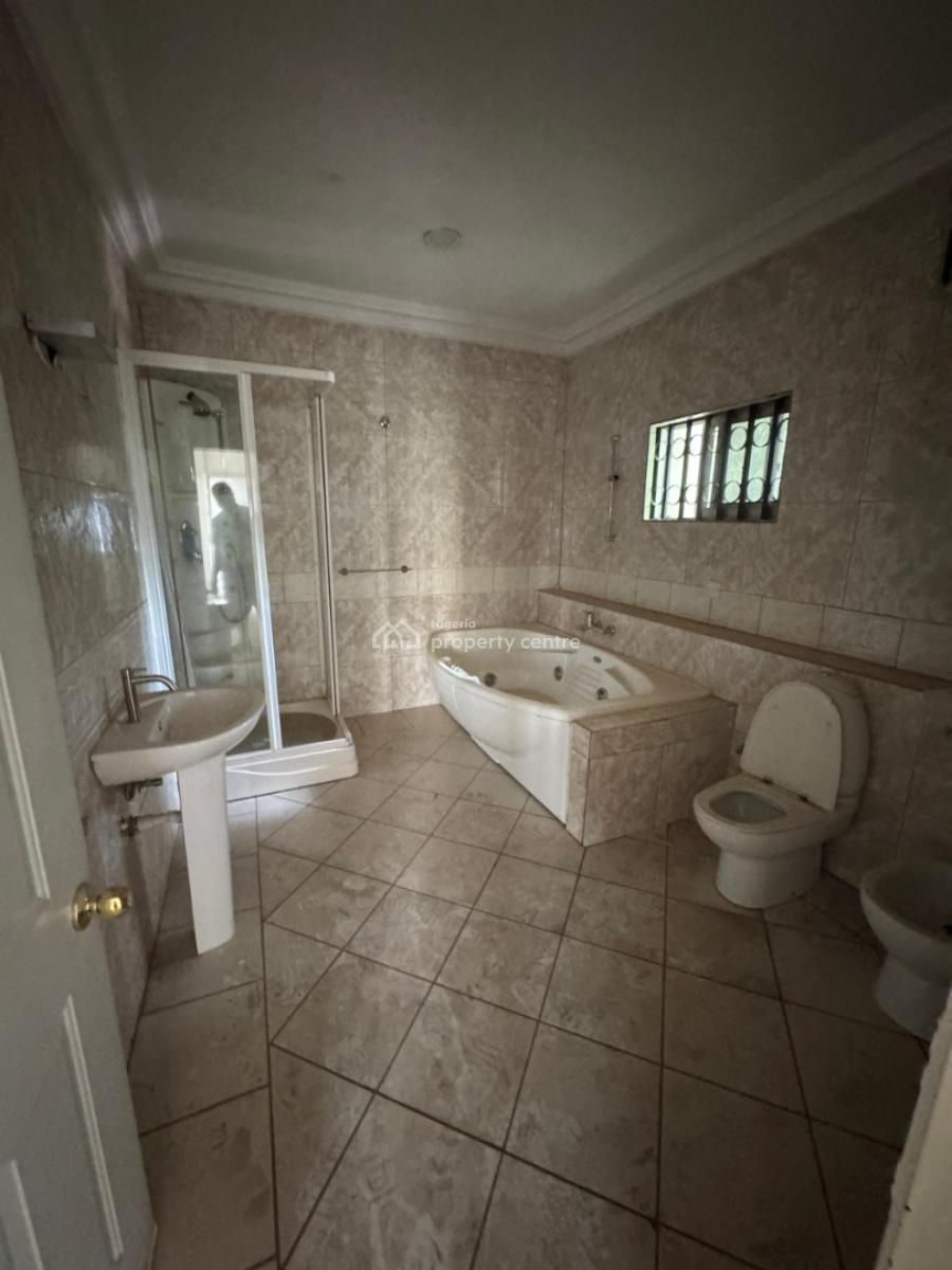 a Well-built 5-bedroom Fully Detached Duplex + Bqs, Maitama District, Abuja, Detached Duplex for Rent