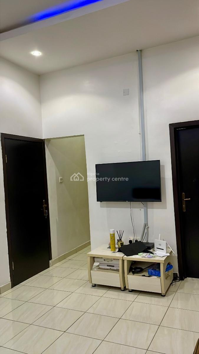 Governors Consent, Jadevile Estate Chevron, Lekki, Lagos, Semi-detached Duplex for Rent