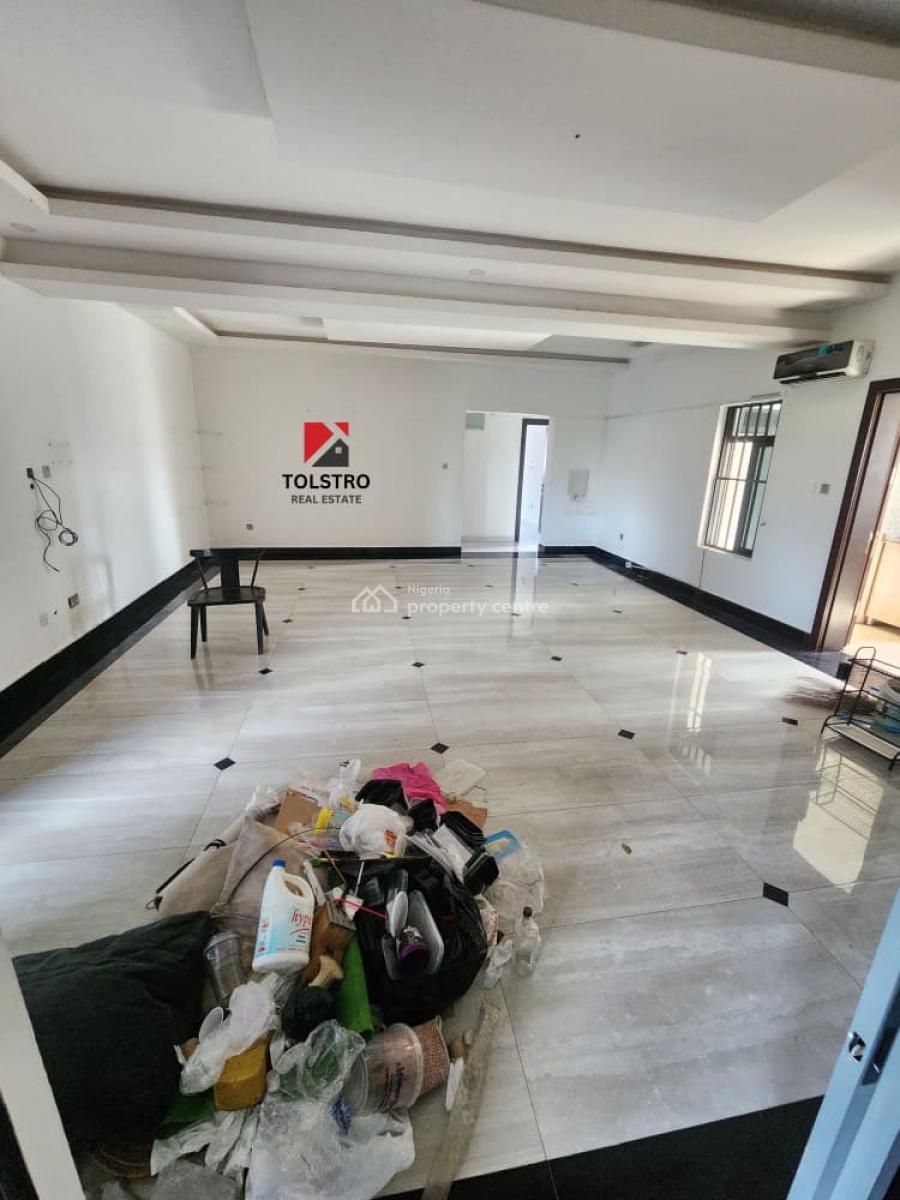Well Maintained 3 Bedroom Ensuite Apartment with Bq, Lekki Phase 1, Lekki, Lagos, Flat / Apartment for Rent