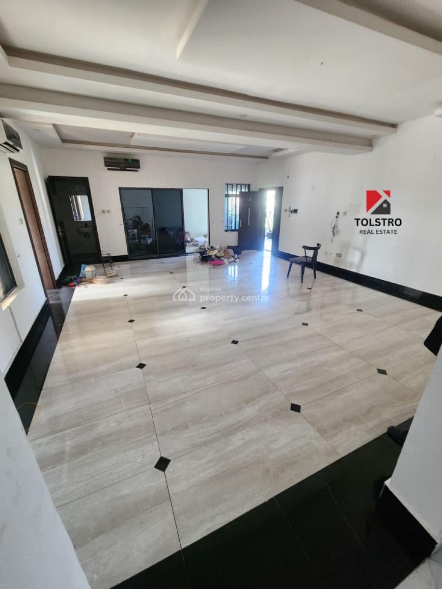 Well Maintained 3 Bedroom Ensuite Apartment with Bq, Lekki Phase 1, Lekki, Lagos, Flat / Apartment for Rent