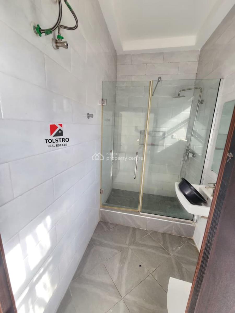 Well Maintained 3 Bedroom Ensuite Apartment with Bq, Lekki Phase 1, Lekki, Lagos, Flat / Apartment for Rent