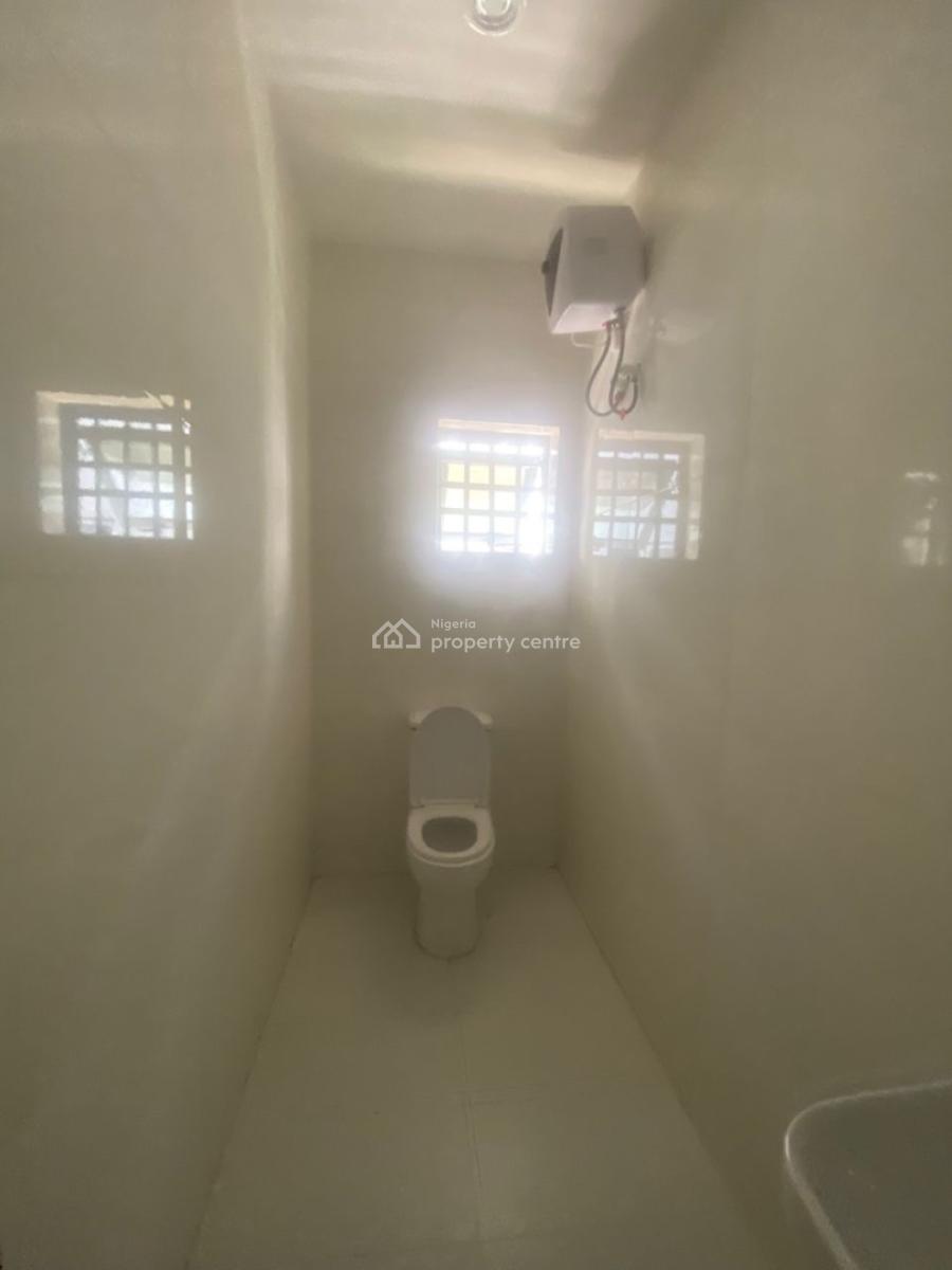 Serviced 3-bedroom Terrace Duplex on 2floors with a Room Bq, Agungi, Lekki, Lagos, Terraced Duplex for Rent