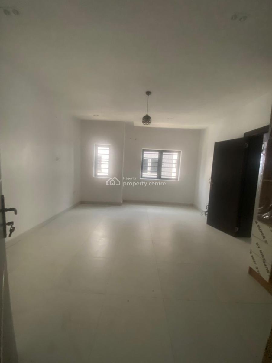 Serviced 3-bedroom Terrace Duplex on 2floors with a Room Bq, Agungi, Lekki, Lagos, Terraced Duplex for Rent