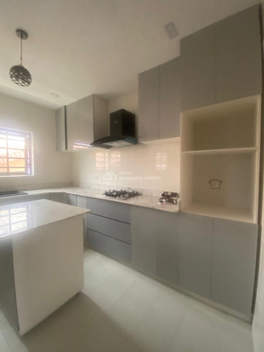 Serviced 3-bedroom Terrace Duplex on 2floors with a Room Bq, Agungi, Lekki, Lagos, Terraced Duplex for Rent