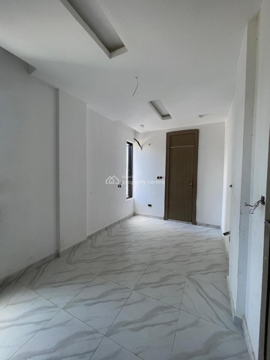 Beautiful 1  Bedroom Serviced Apartment, Lekki Phase 1, Lekki, Lagos, Flat / Apartment for Sale