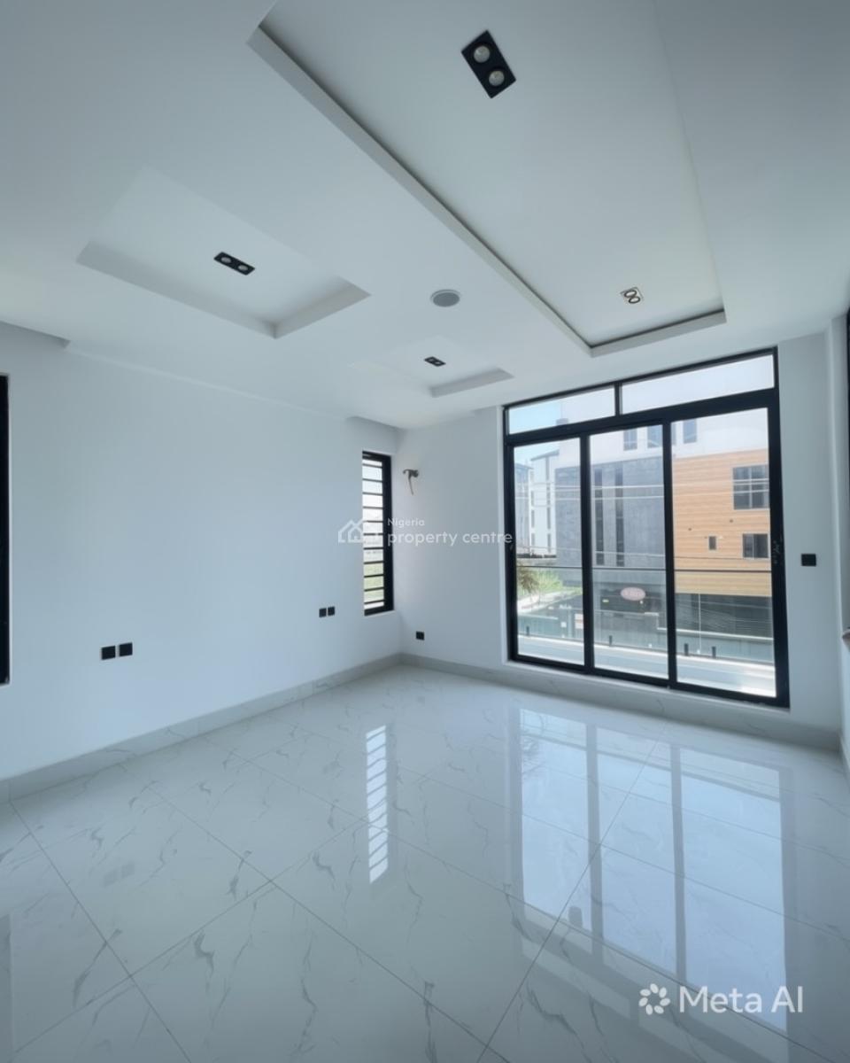 2 Bedroom Apartment, Lekki Phase 1, Lekki, Lagos, Block of Flats for Sale
