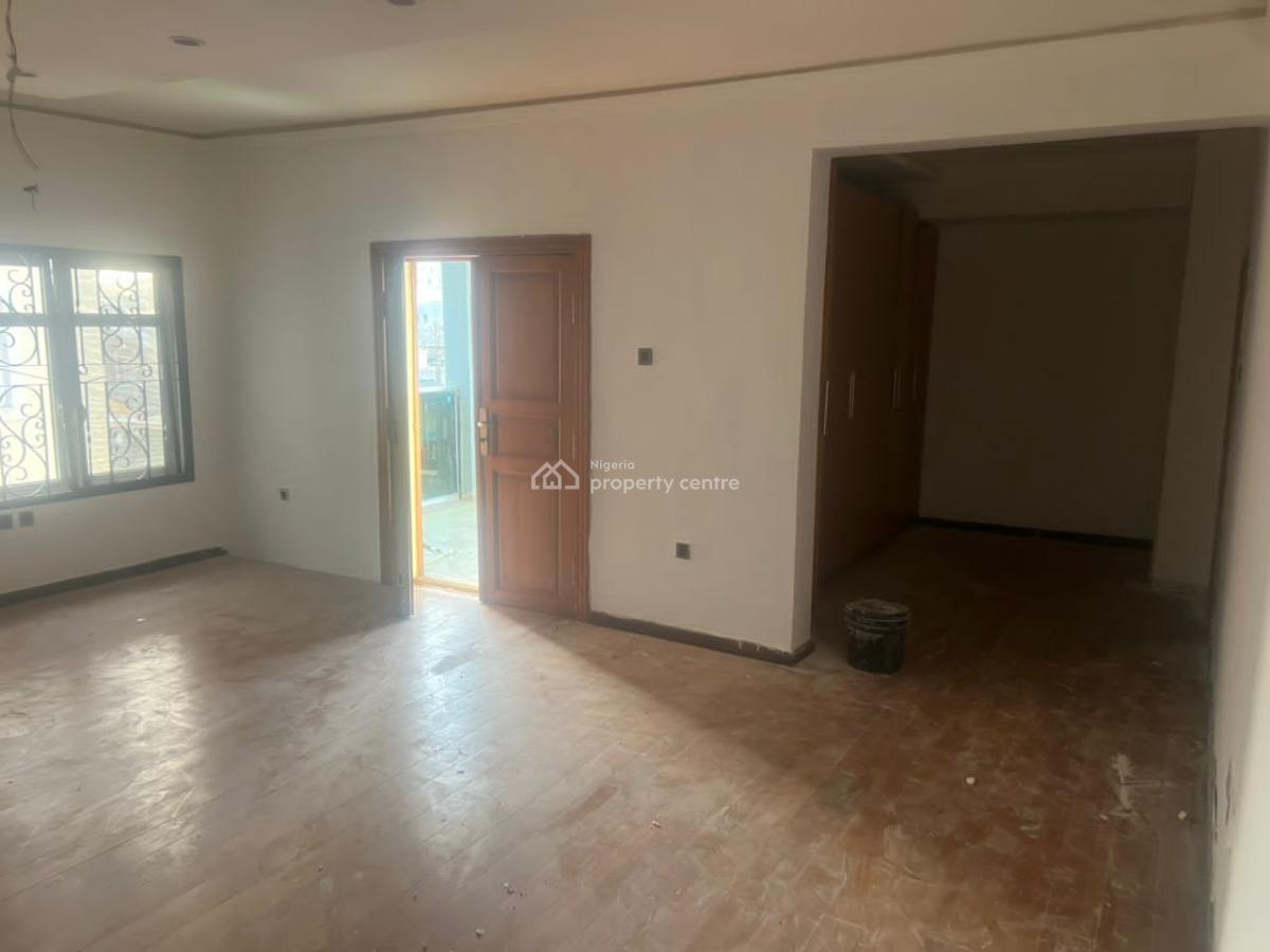 Well Renovated 4 Bedroom Semi-detached Duplex with Bq, Victoria Island (vi), Lagos, Semi-detached Duplex for Sale