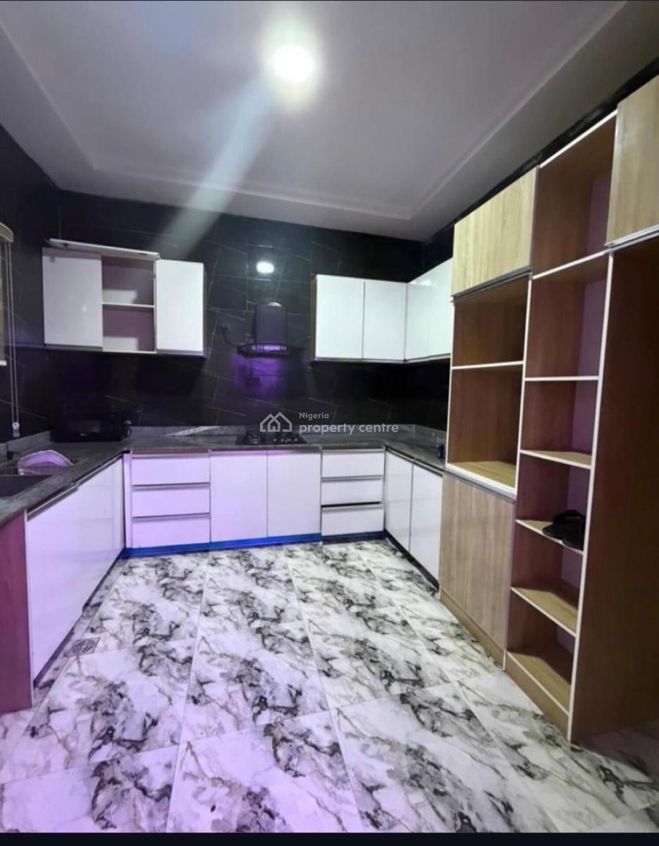 2 Bedroom Apartment, Abraham Adesanya Estate, Ajah, Lagos, Block of Flats for Sale
