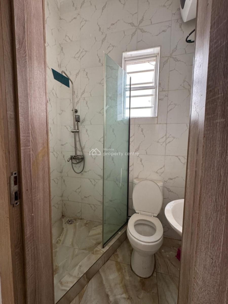 *  Single Room, Ikota Gra, Lekki, Lagos, Self Contain (single Rooms) for Rent