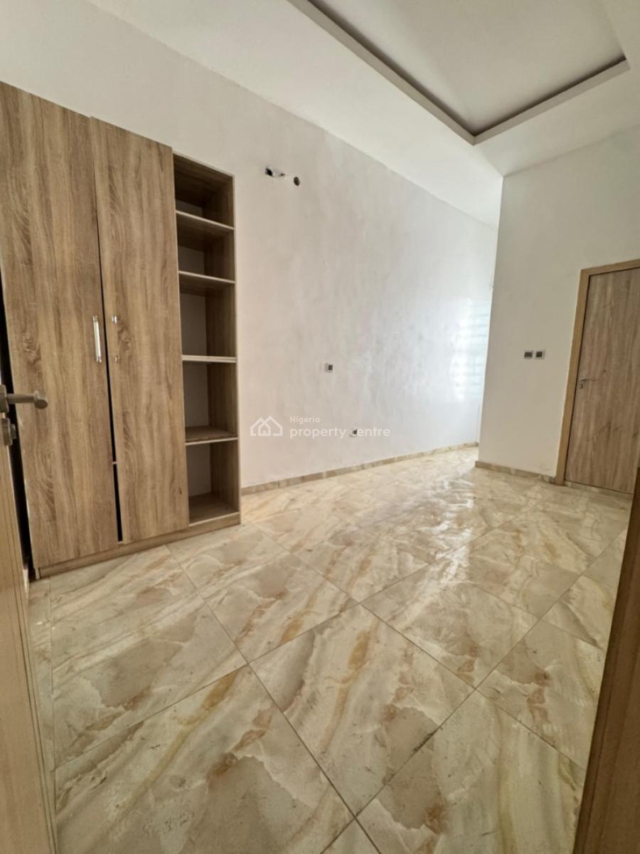 *  Single Room, Ikota Gra, Lekki, Lagos, Self Contain (single Rooms) for Rent