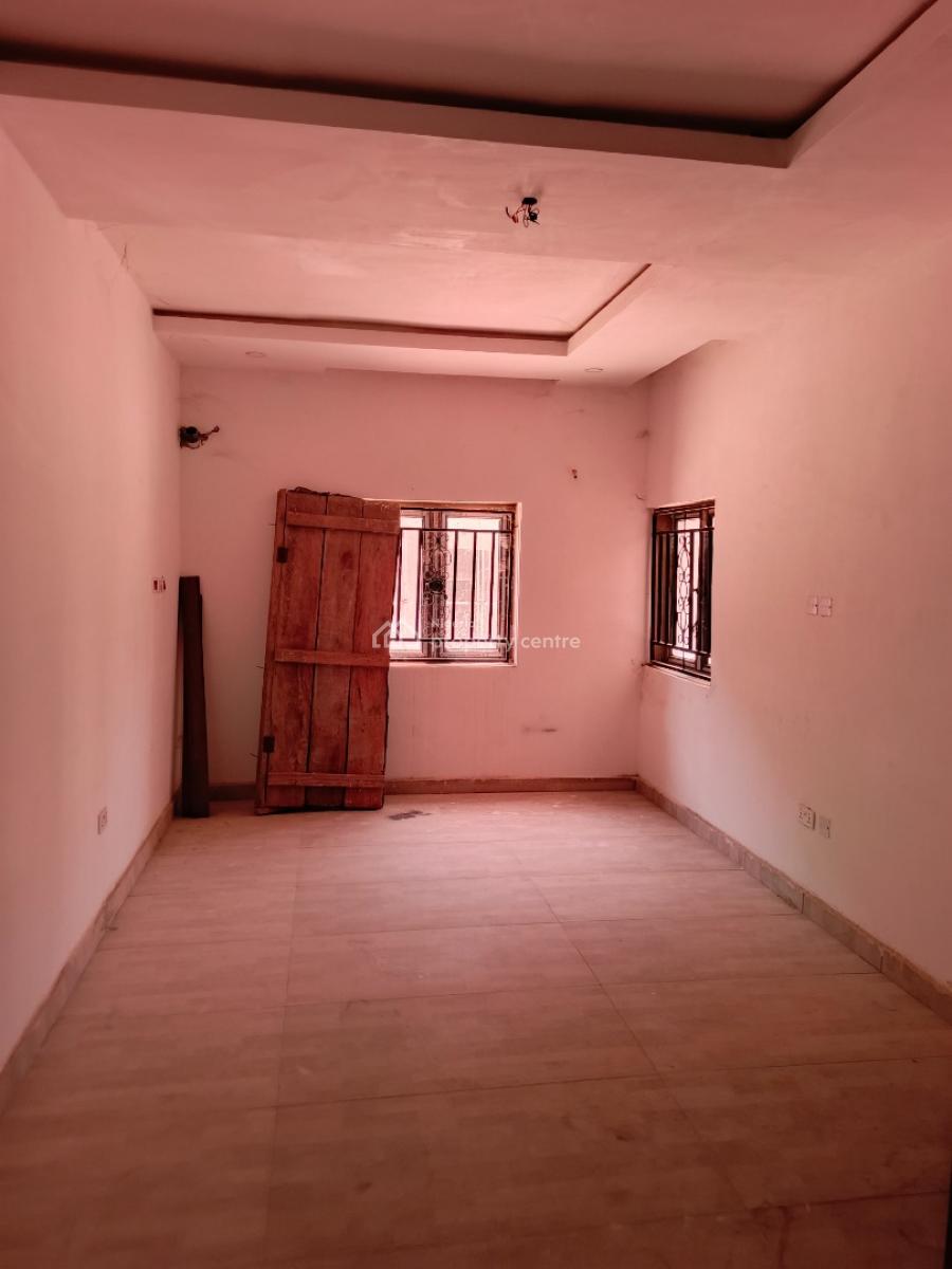 Clean Brand New 3 Bedroom Flat with Bq, Idu, Idu Industrial, Abuja, Flat / Apartment for Rent