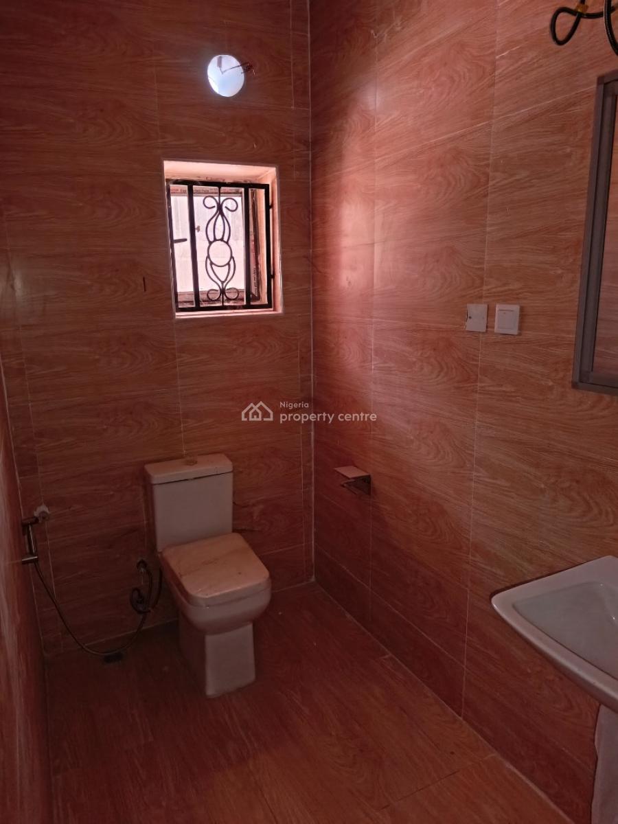 Clean Brand New 3 Bedroom Flat with Bq, Idu, Idu Industrial, Abuja, Flat / Apartment for Rent