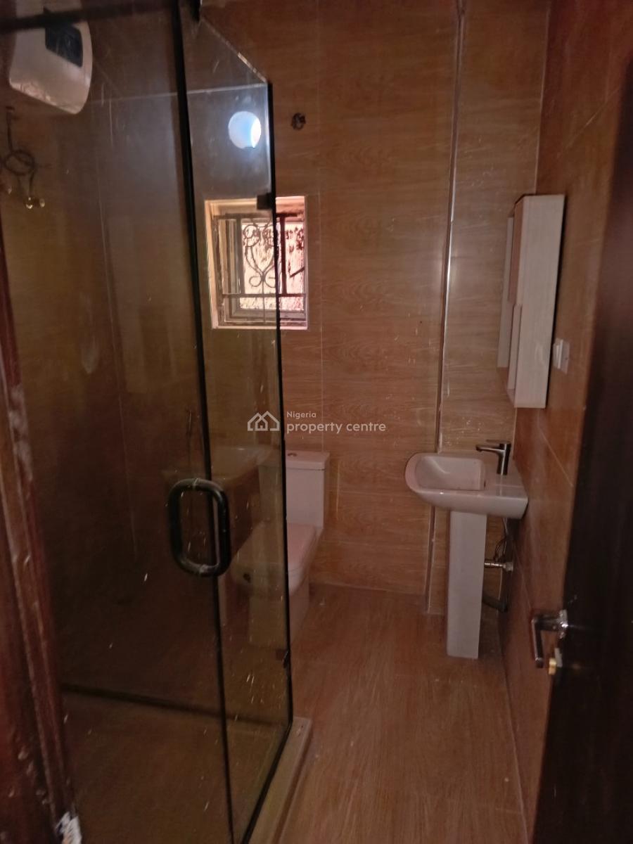 Clean Brand New 3 Bedroom Flat with Bq, Idu, Idu Industrial, Abuja, Flat / Apartment for Rent