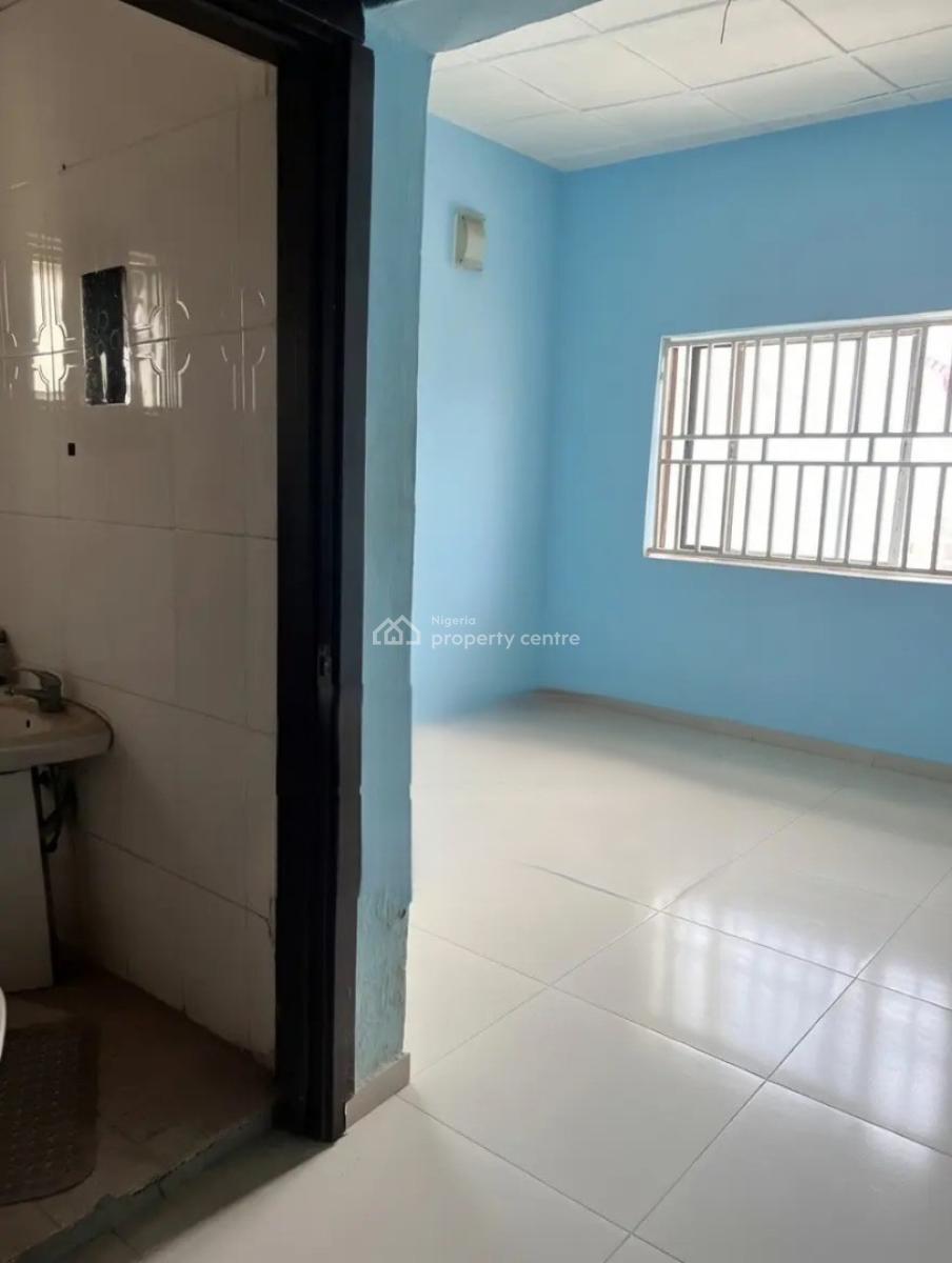 3 Bedroom Semi-detach Duplex with Excellent Facilities, Lokogoma District. Abuja - Nigeria., Lokogoma District, Abuja, Semi-detached Duplex for Sale