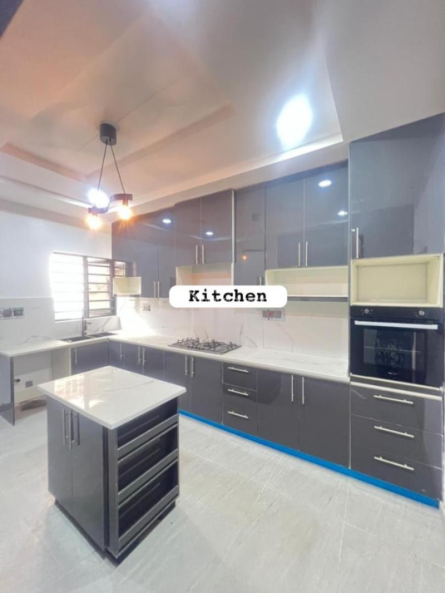5 Bedrooms Fully Detached Duplex House + Bq & Swimming Pool, Gra Phase 2, Magodo, Lagos, Detached Duplex for Sale