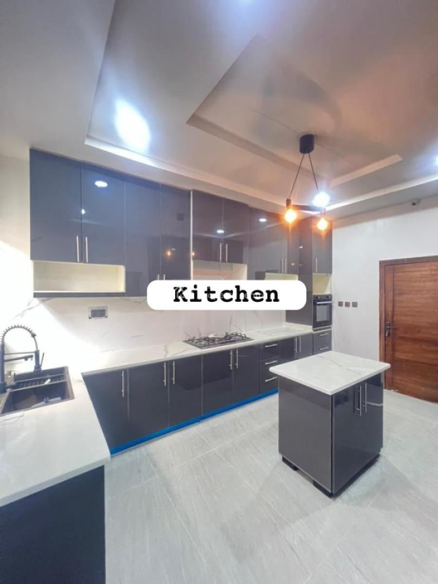 5 Bedrooms Fully Detached Duplex House + Bq & Swimming Pool, Gra Phase 2, Magodo, Lagos, Detached Duplex for Sale