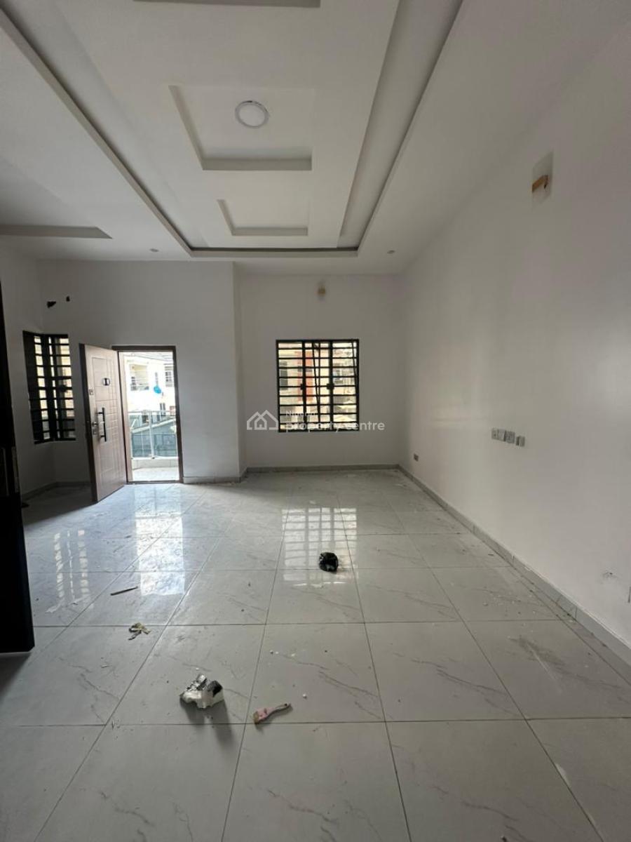 Maintained 4 Bedroom Semi-detached Duplex with Bq, Chevron, Lekki, Lagos, Semi-detached Duplex for Rent