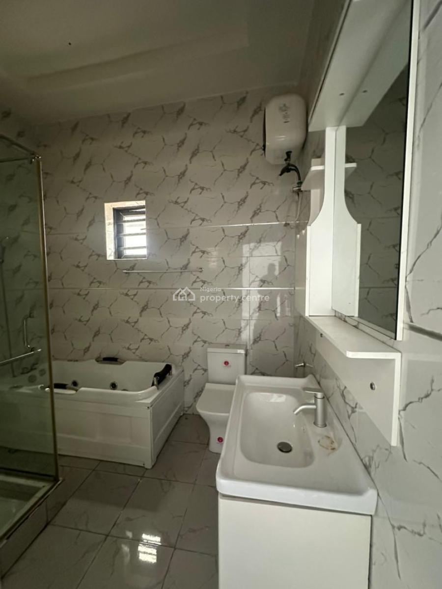 Maintained 4 Bedroom Semi-detached Duplex with Bq, Chevron, Lekki, Lagos, Semi-detached Duplex for Rent