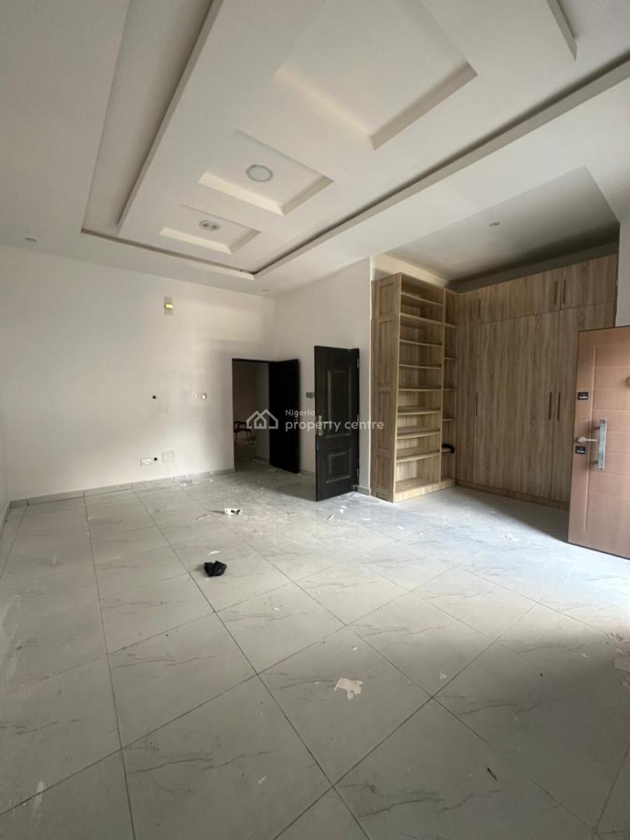 Maintained 4 Bedroom Semi-detached Duplex with Bq, Chevron, Lekki, Lagos, Semi-detached Duplex for Rent