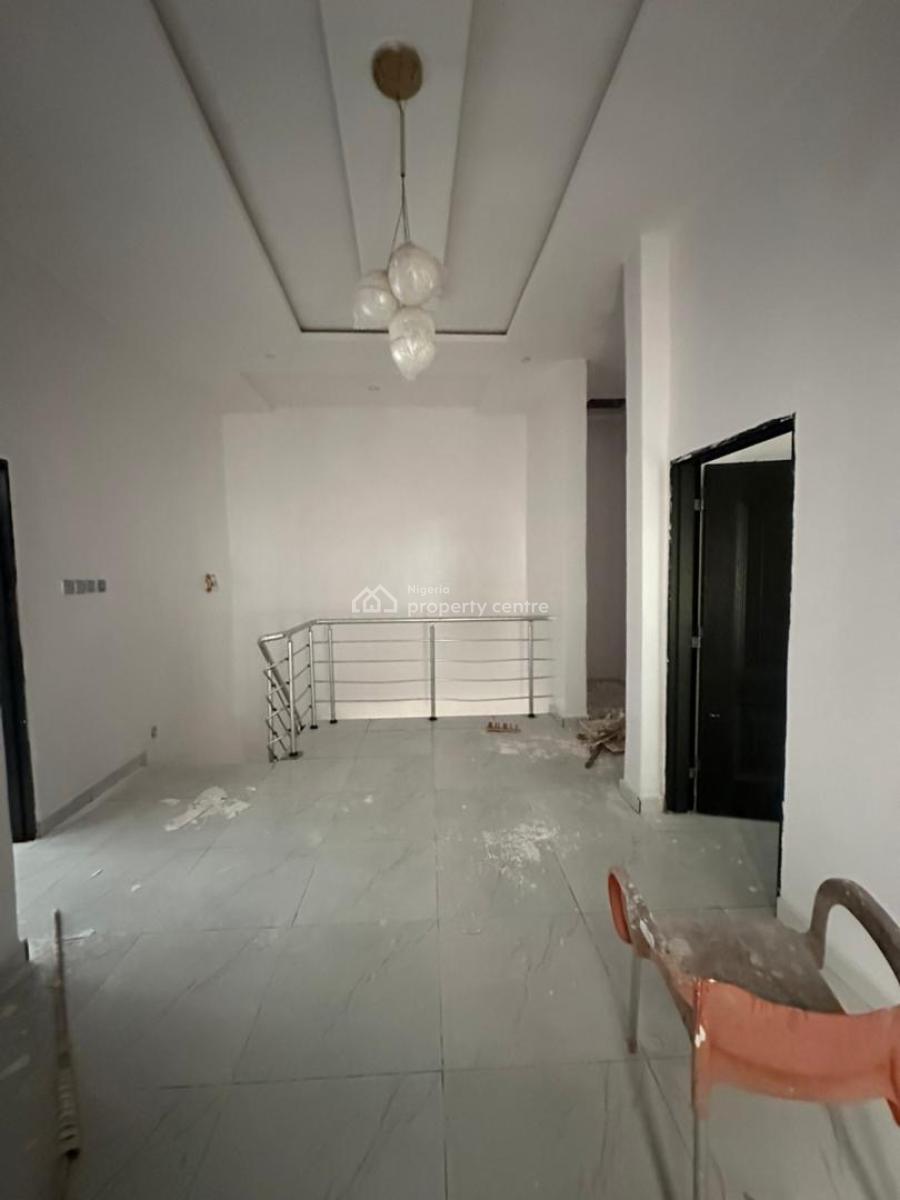 Maintained 4 Bedroom Semi-detached Duplex with Bq, Chevron, Lekki, Lagos, Semi-detached Duplex for Rent