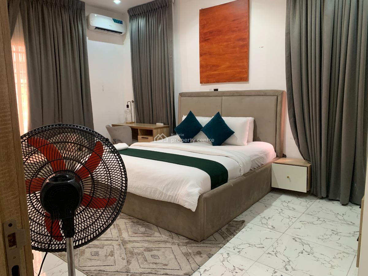 Luxury 3 Bedroom Apartment, Lekki Phase 1, Lekki, Lagos, Flat / Apartment for Sale