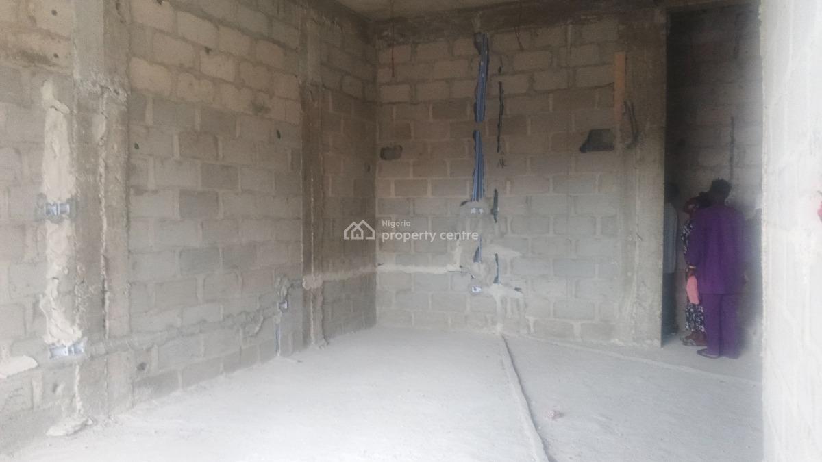 Luxury 4 Bedrooms Terrace Serviced Triplex+b/q, Heirs Residence Opposite Sky Mall, Ogombo, Ajah, Lagos, Terraced Duplex for Sale