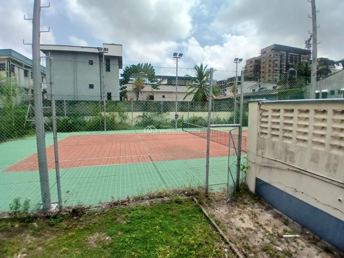 18 Units of 3 Bedroom Apartment with a Room Bq Each, Off Sinari Daranijo Street, Victoria Island (vi), Lagos, Flat / Apartment for Rent