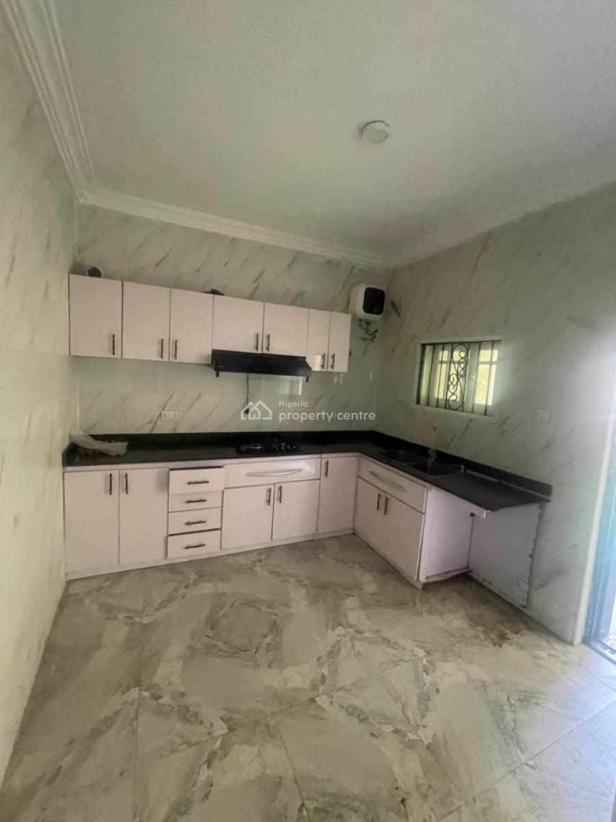 Spacious 2 Bedroom Flat, Lekki County, Ikota, Lekki, Lagos, Flat / Apartment for Rent