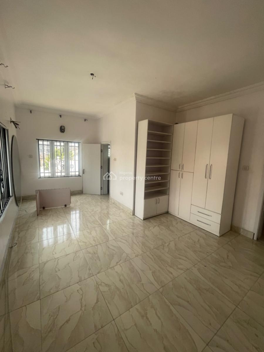 Spacious 2 Bedroom Flat, Lekki County, Ikota, Lekki, Lagos, Flat / Apartment for Rent