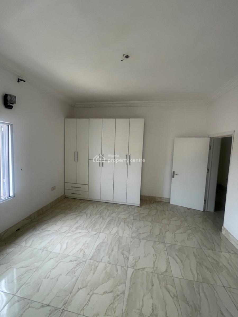 Spacious 2 Bedroom Flat, Lekki County, Ikota, Lekki, Lagos, Flat / Apartment for Rent