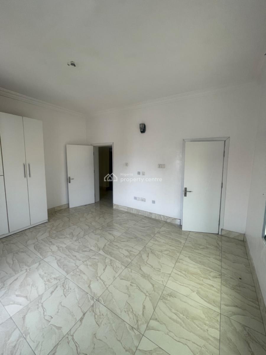 Spacious 2 Bedroom Flat, Lekki County, Ikota, Lekki, Lagos, Flat / Apartment for Rent