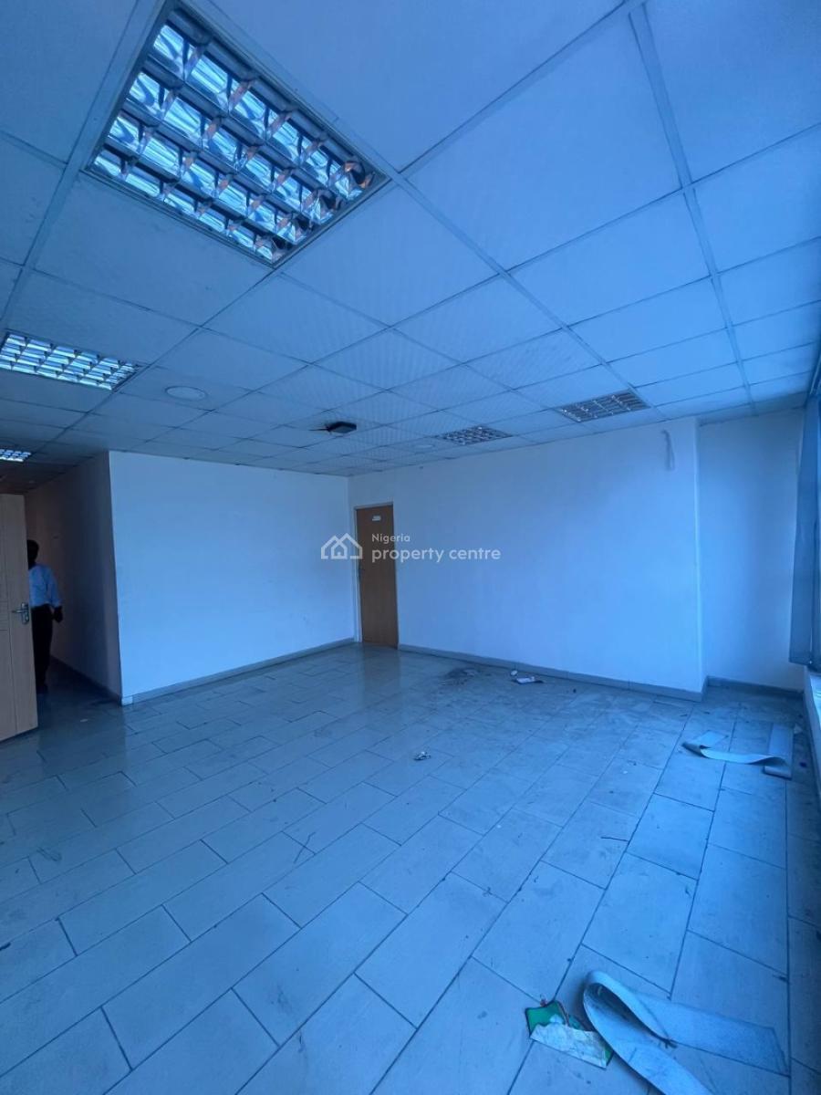 Commercial Space Sqm 370sqm, Lekki Phase 1, Lekki, Lagos, Office Space for Rent