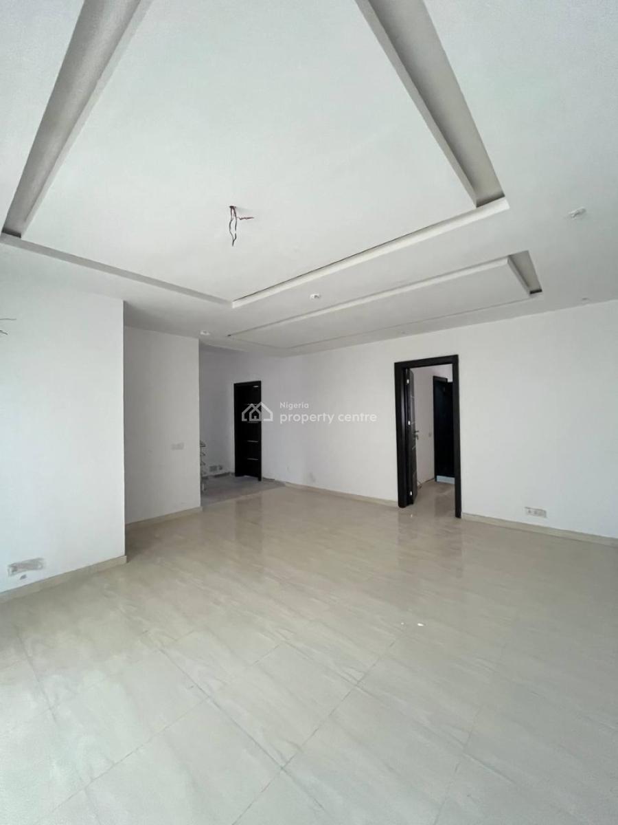 4 Bedroom Terrace with Bq, Ologolo, Lekki, Lagos, Terraced Duplex for Sale