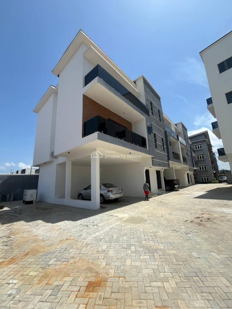 4 Bedroom Terrace with Bq, Ologolo, Lekki, Lagos, Terraced Duplex for Sale