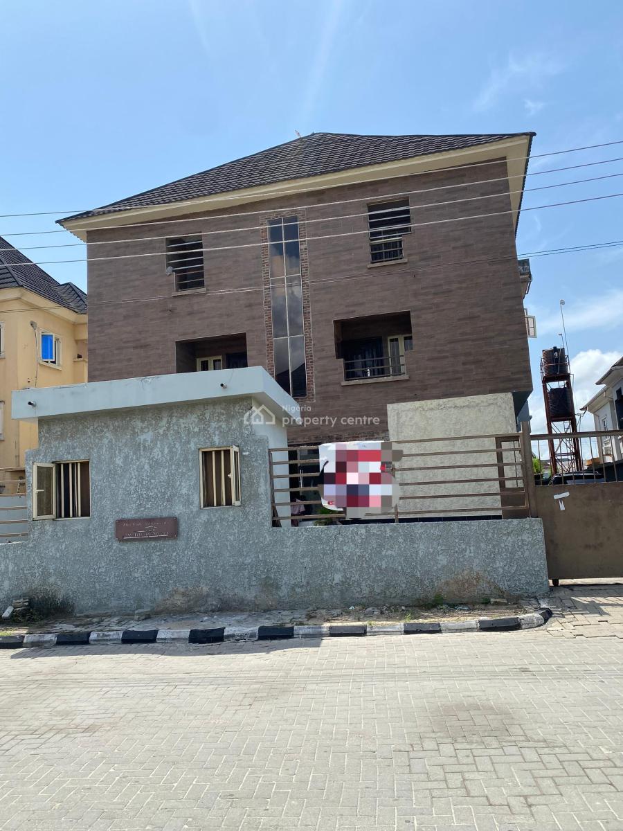 Modern 4 Bedroom Spacious Apartment, Estate By Blenco Supermarket, Lekki Expressway, Lekki, Lagos, Flat / Apartment for Rent