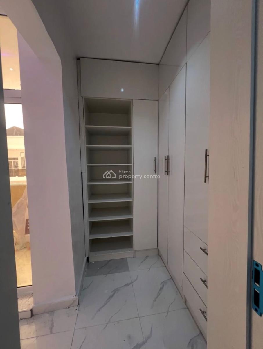 4 Bedroom Semi Detached Duplex, Ikota, Lekki, Lagos, Flat / Apartment for Rent