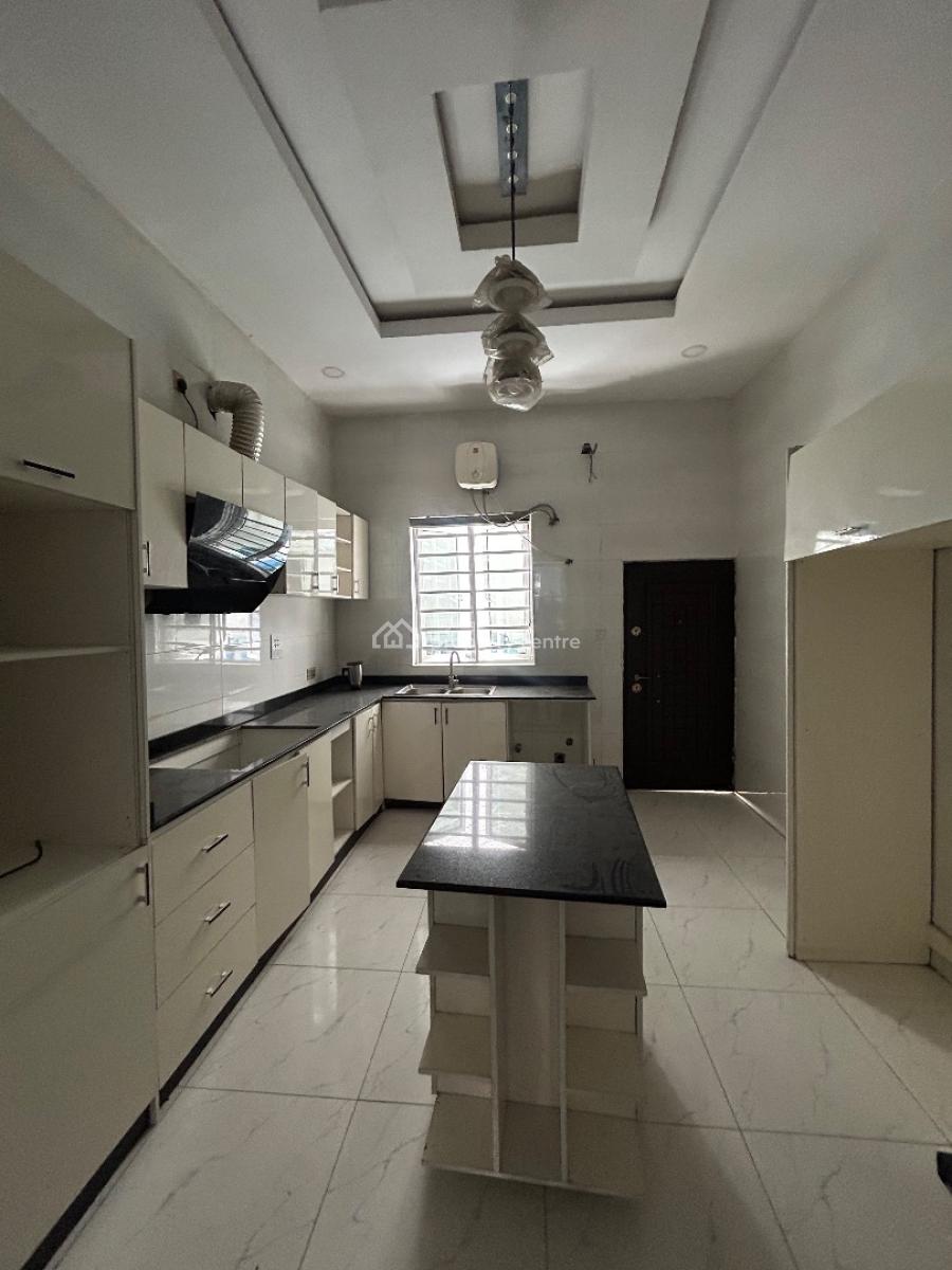 Well Maintained and Spacious 4 Bedroom Semi-detached Duplex with Bq, Chevron Toll Gate, Lekki, Lagos, Semi-detached Duplex for Rent