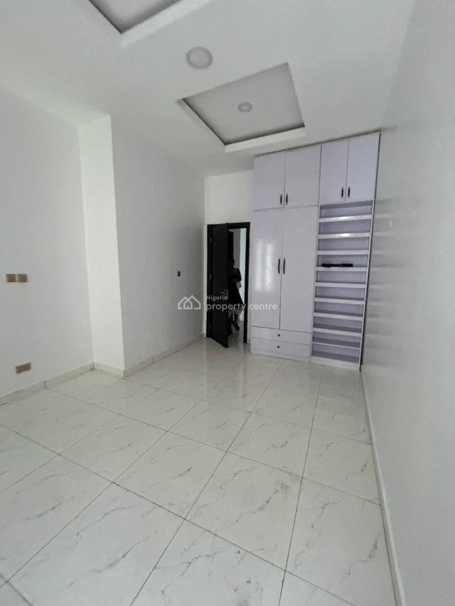 Well Maintained and Spacious 4 Bedroom Semi-detached Duplex with Bq, Chevron Toll Gate, Lekki, Lagos, Semi-detached Duplex for Rent